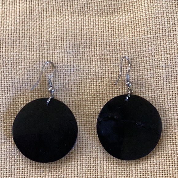 Mother of Perl earrings - Picture 2 of 2